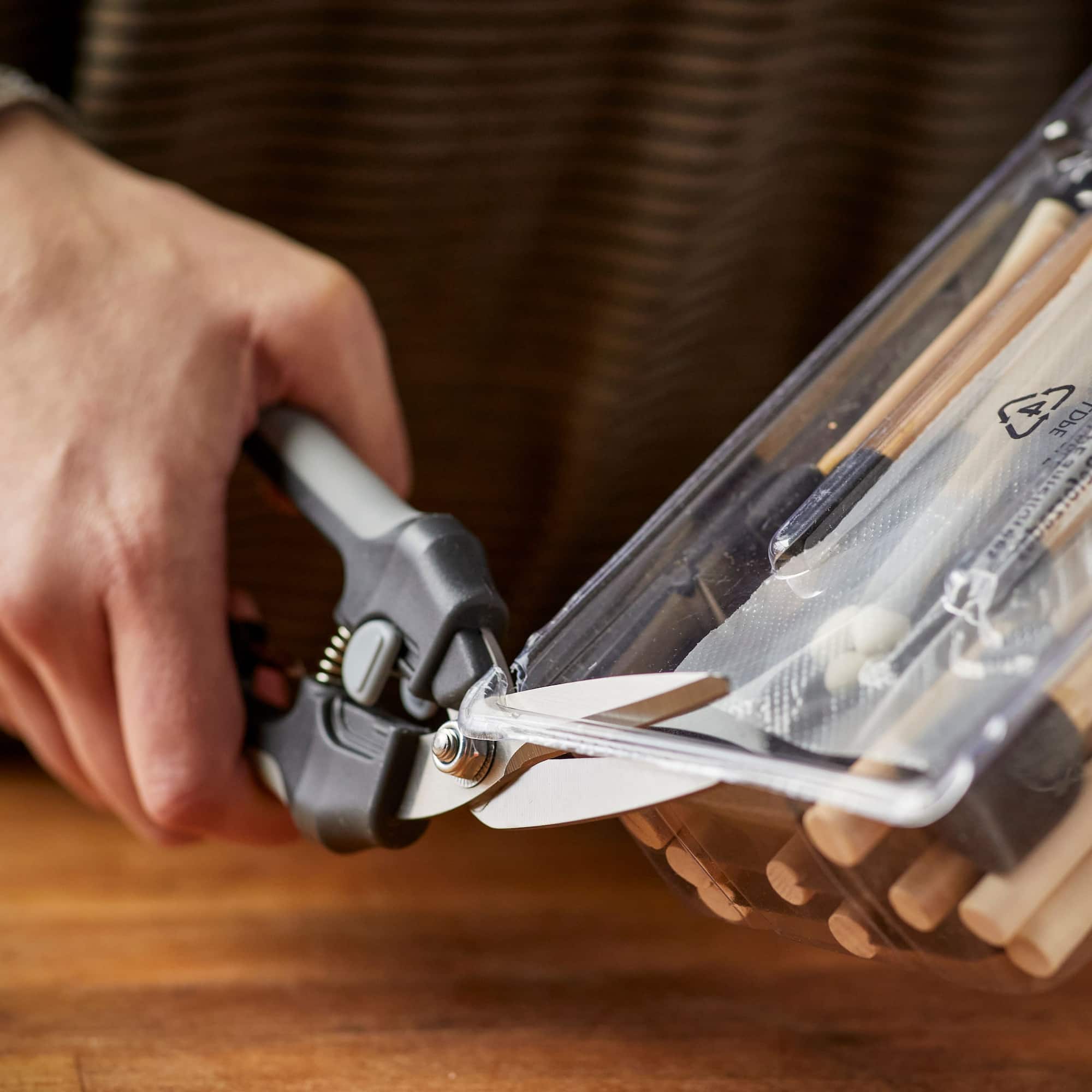 6 Pack: Fiskars® 8" 2-in-1 Package Opener